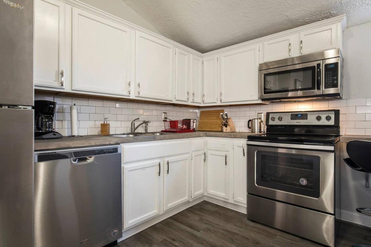 Louisville Dream House 4Br 2Ba By Cozysuites Esterno foto